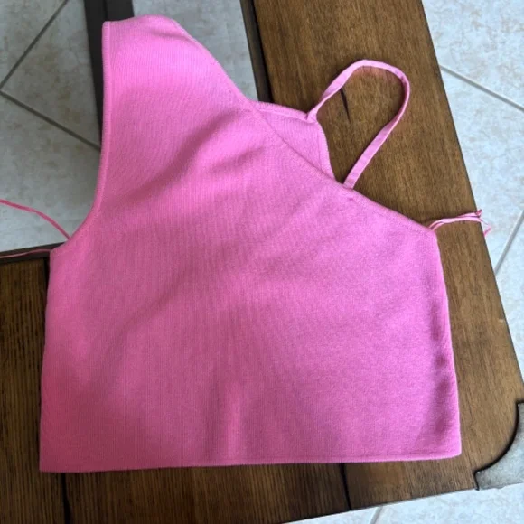 Hot pink crop top - Picture 2 of 4